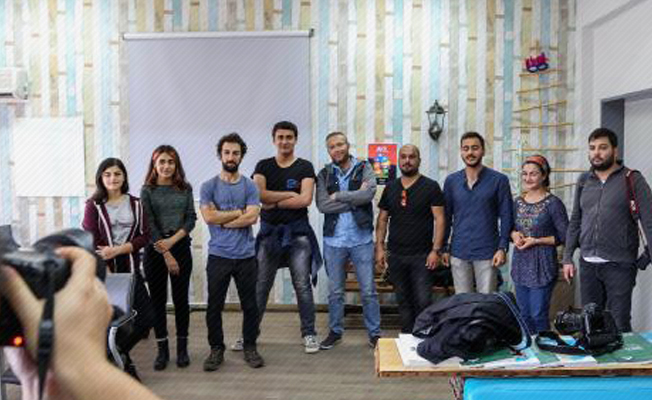 Genç iletişimciler basın fotoğrafçılarıyla buluştu Genç iletişimciler basın fotoğrafçılarıyla buluştu