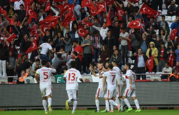 Türkiye İşitme Engelliler Milli Takımı, İngiltere'yi 5-0 yendi