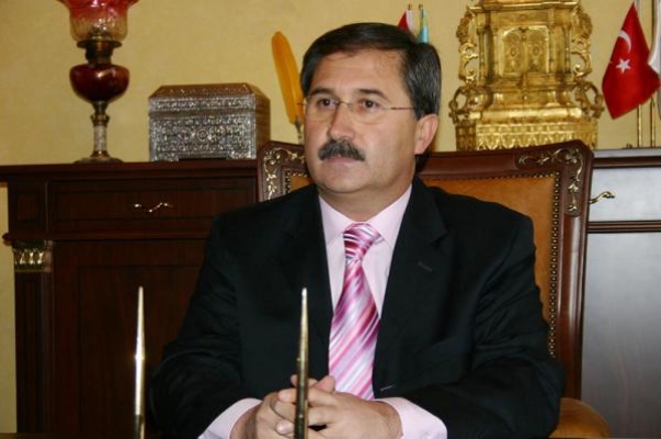 Eski Merkez Valisi Veysel Dalmaz vefat etti Eski Merkez Valisi Veysel Dalmaz vefat etti