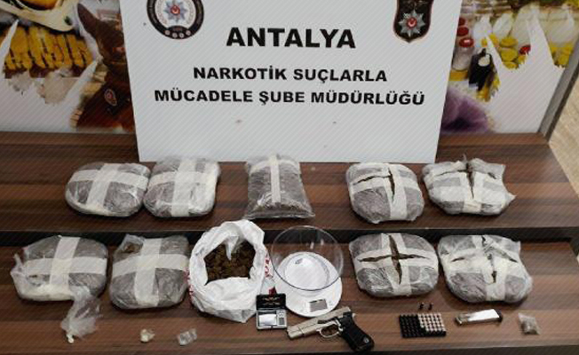 Uyuşturucu operasyonu: 11 gözaltı Uyuşturucu operasyonu: 11 gözaltı