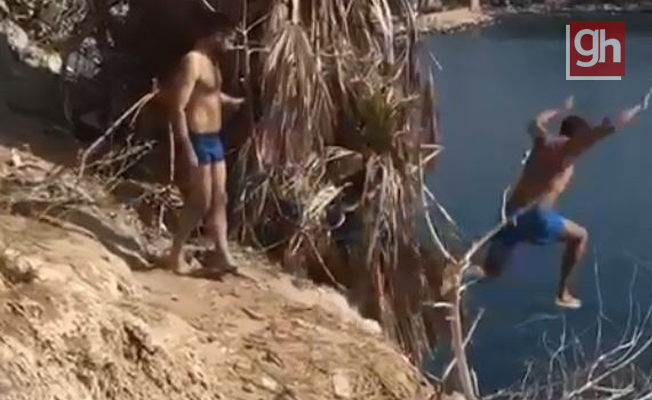 Falezlerden ‘kafayı yemişsiniz’ dedirten atlayış Falezlerden ‘kafayı yemişsiniz’ dedirten atlayış