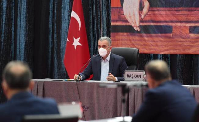 Esen: “Şehitlerimizin ismi güncel siyasetin malzemesi olmamalı” Esen: “Şehitlerimizin ismi güncel siyasetin malzemesi olmamalı”