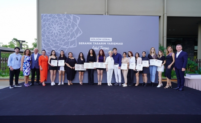 AÜ'nün Mimarlık Fakültesi öğrencileri öğrencileri ödülleri topladı