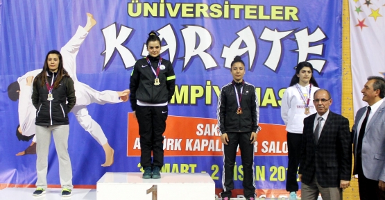 AÜ öğrencisi karatede Türkiye ikincisi