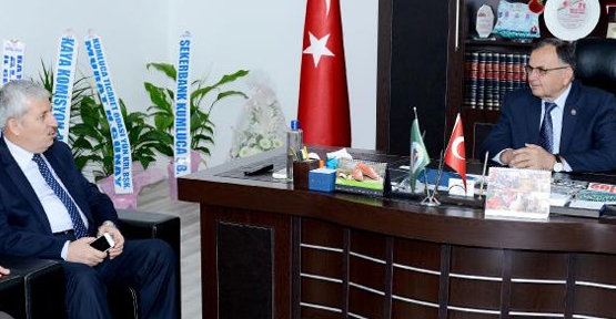 Başkan Çetinkaya'dan Kayhan'a 'hayırlı olsun' ziyareti