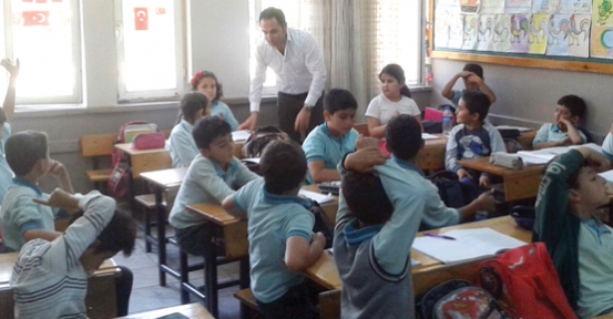 Kaymakam Çoban’dan “Meslek seçme” dersi Kaymakam Çoban’dan “Meslek seçme” dersi