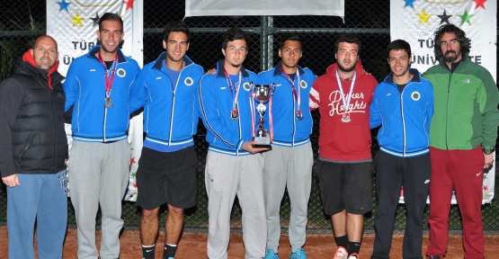 Tenisin şampiyonu Aydın Üniversitesi