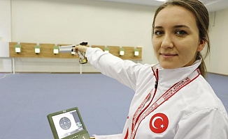 Silah ustası babanın kızı, olimpiyatlara hazırlanıyor