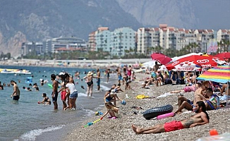 Bayramda Antalya'nın nüfusu 4 milyonu aşacak