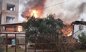 Aksu’da ev yangınında yatalak yaşlı kadın hayatını kaybetti