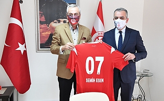 Başkan Esen Antalyaspor Kulübü Derneği’ne üye oldu 
