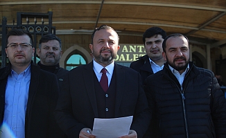 AK Parti Antalya'dan, Sedef Kabaş'a suç duyurusu
