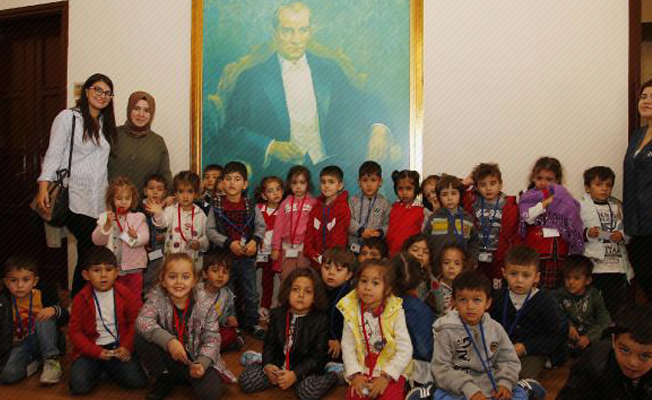 Kreş öğrencileri Atatürk Evi'nde