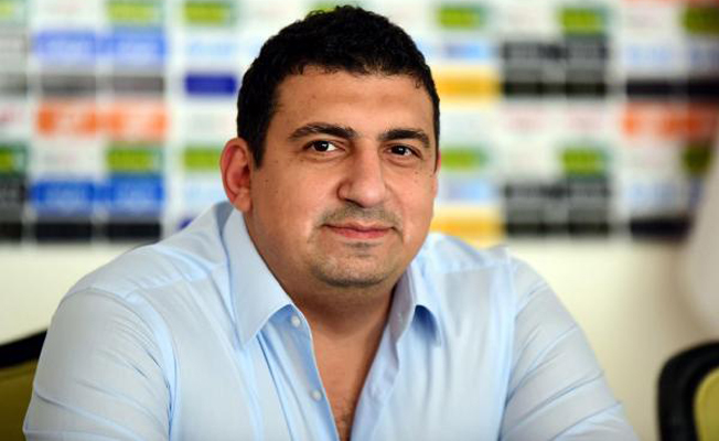 Antalyaspor Başkanı Ali Şafak Öztürk görevinden ayrıldı