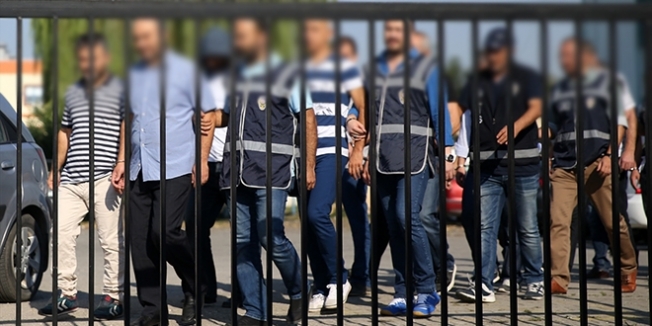 Antalya’da FETÖ’den 8 tutuklama