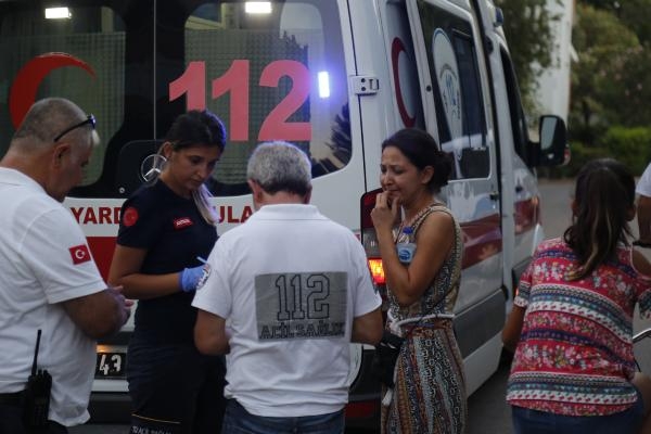 Babasını öldürdüğü iddiasıyla aranırken, çay bahçesinde yakalandı