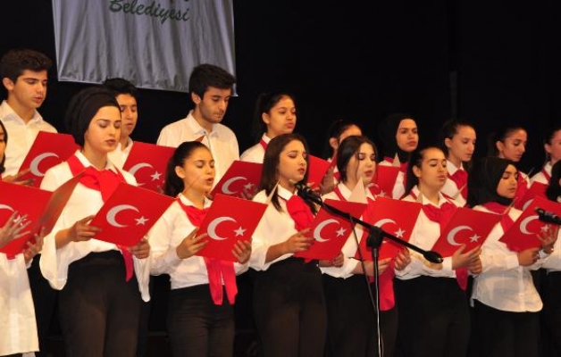 Manavgat'ta Öğretmenler Günü kutlandı