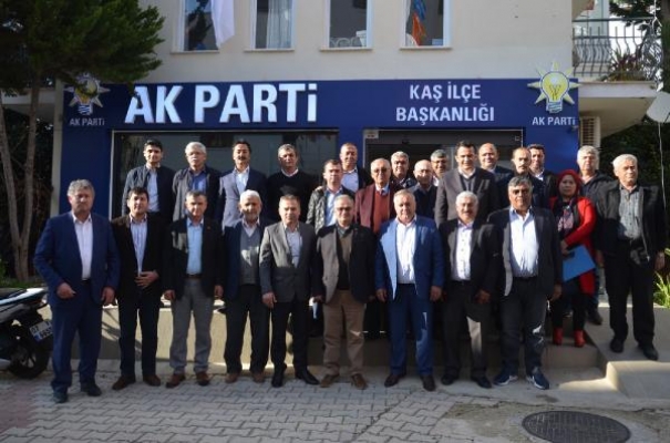 AK Parti Kaş'ta adaylar tanıtıldı