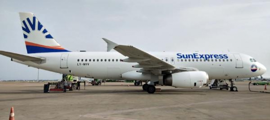 SunExpress'in ilk A320 uçağı uçuşunu yaptı
