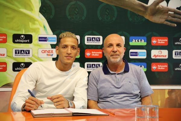 Alanyaspor'a Faslı forvet