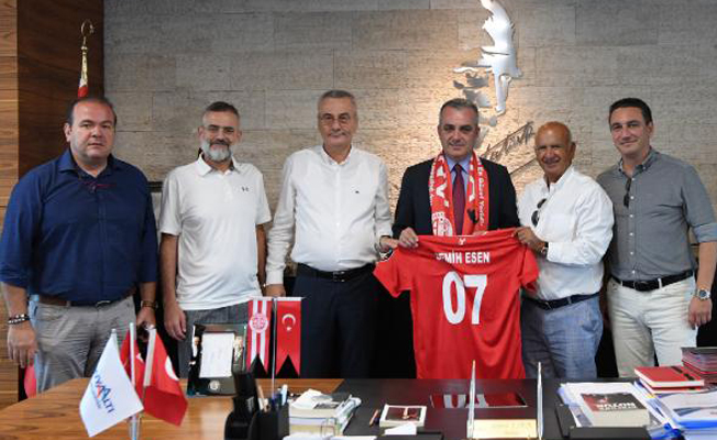 Antalyaspor Dernek Yönetimi'nden Başkan Esen'e ziyaret