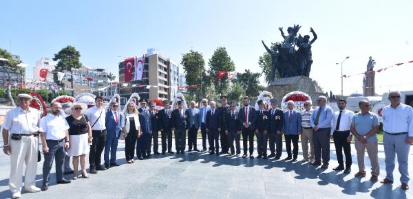 KKTC'nin Barış ve Özgürlük Bayramı Antalya'da kutlandı