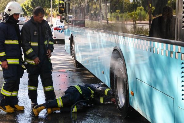 Otobüs şoförünün dikkati olası faciayı önledi