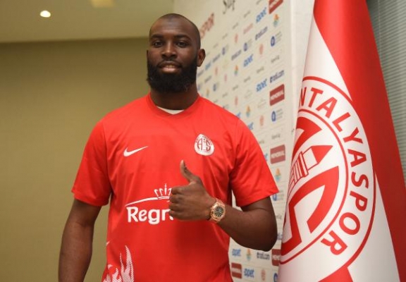 Souleymane Doukara Antalyaspor'dan ayrıldı