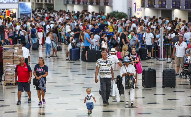 Antalya'dan turist rekoru