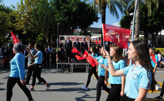 Kemer'de Cumhuriyet coşkusu