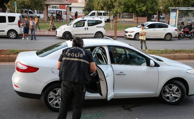 Otomobilde tartıştığı kişiyi vurdu