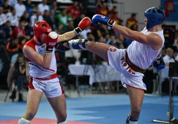 Kick Boks Dünya Şampiyonası'nda 17 madalya