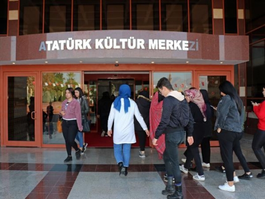 AKM'de 'Antalya' yerine 'Atatürk'