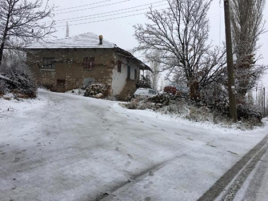 Antalya'nın yüksek kesimlerine kar yağdı