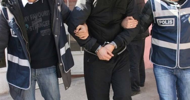 Antalya'da aranan 136 şahıs yakalandı