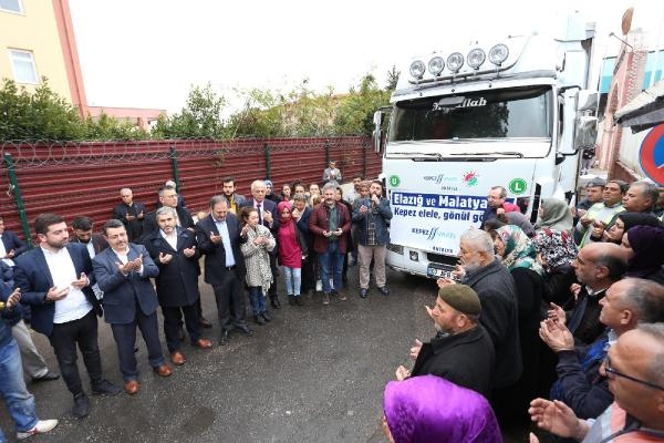 Kepez'in yardım TIR'ı dualarla yola çıktı