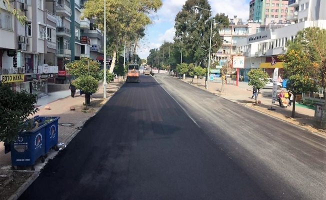 Güllük Caddesi asfaltında ikinci etap tamamlandı