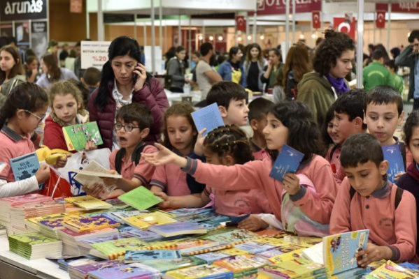 3. Kepez Kitap Fuarı kapılarını aralıyor