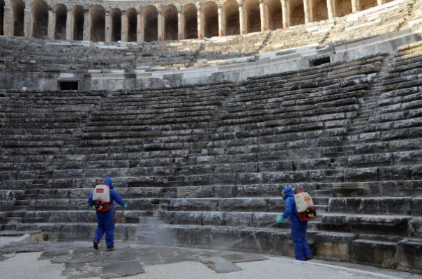 Aspendos'ta dezenfeksiyon çalışması