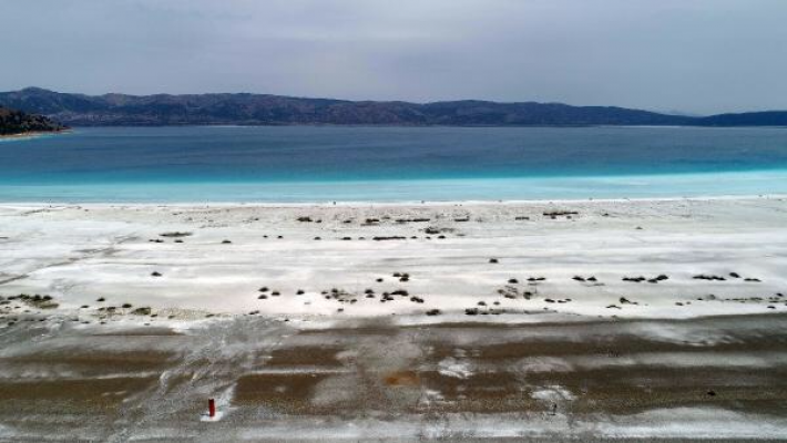 'Salda kumullarında çok değerli mineral var'