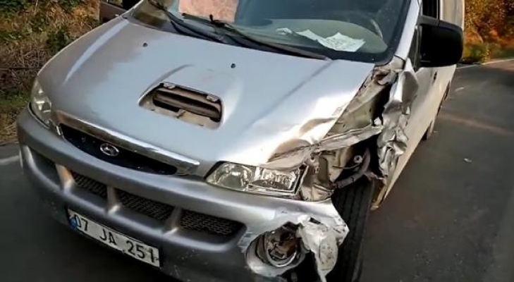 Alanya'da kaza: 3 yaralı
