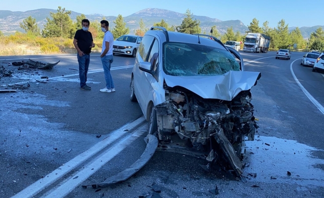  Antalya'da trafik kazası