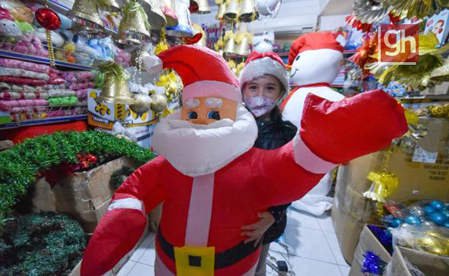 Noel Baba kostümlü, evde yılbaşı kutlaması fiyatları katlandı