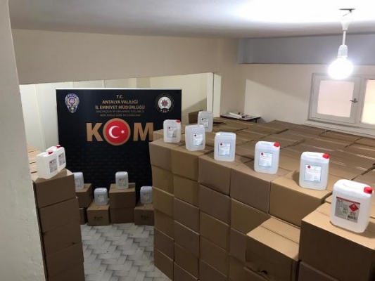 Yılbaşı öncesinde 15 bin 491 litre sahte alkol ele geçirildi