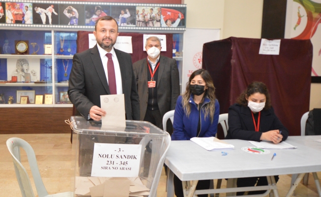 AK Parti'de İbrahim Ethem Taş güven tazeledi   