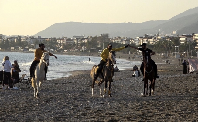 At üstünde deniz keyfi!