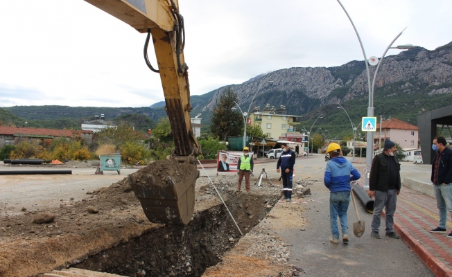 Kemer Kuzdere’de alt yapı çalışması sürüyor   