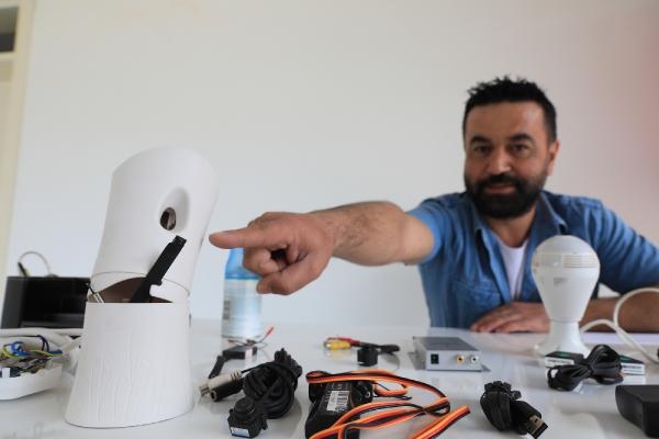 24 saat ses ve görüntü kaydeden 'böcek'ler her yerde
