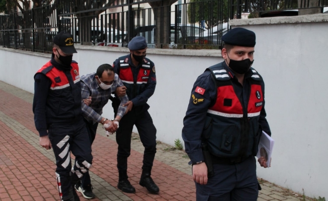 Annesini bıçaklayarak öldüren genç tutuklandı