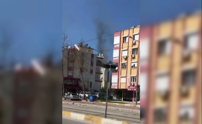 Antalya'da terasta korkutan yangın